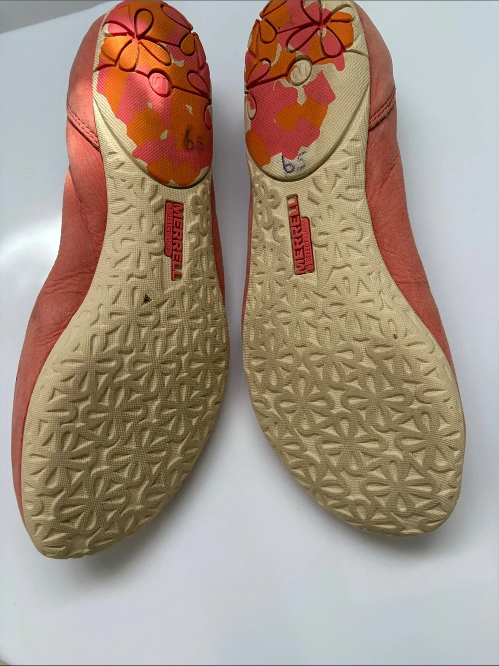 MERREL PEACH SUEDE FLATS